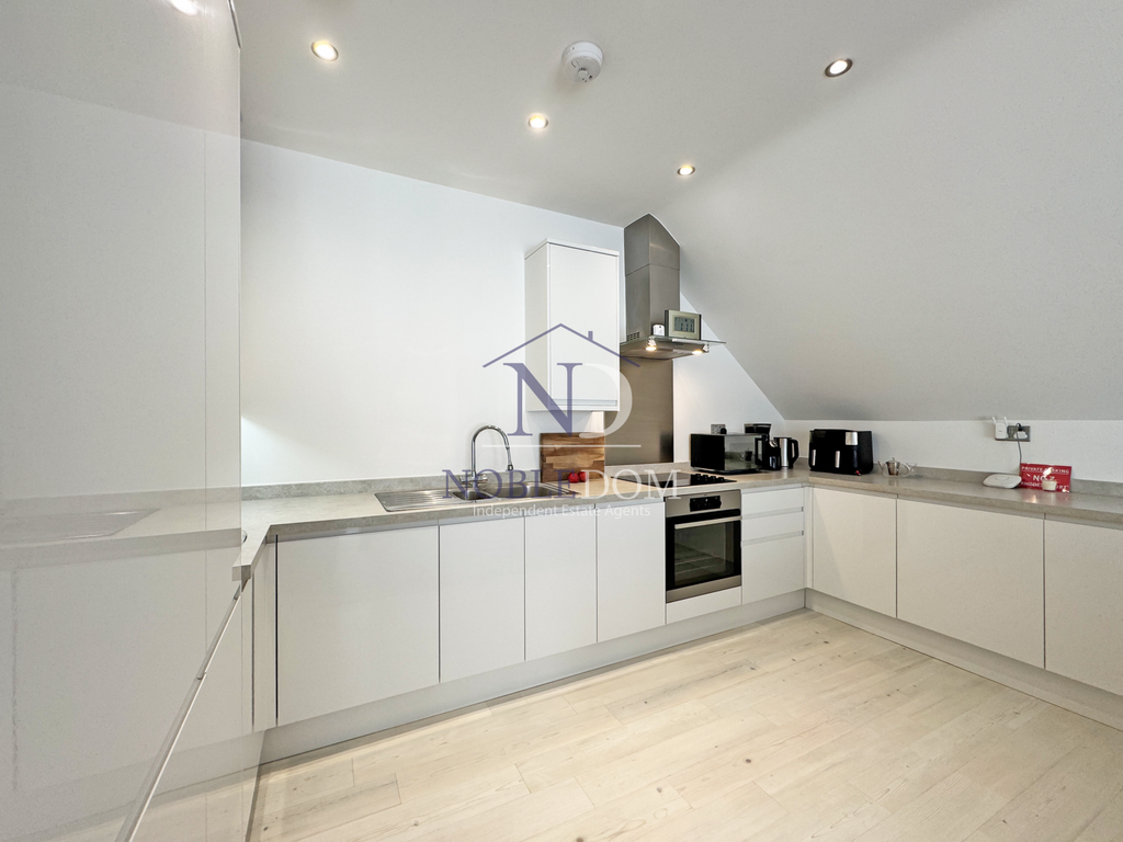 Property photo 2 of 14 Gallery