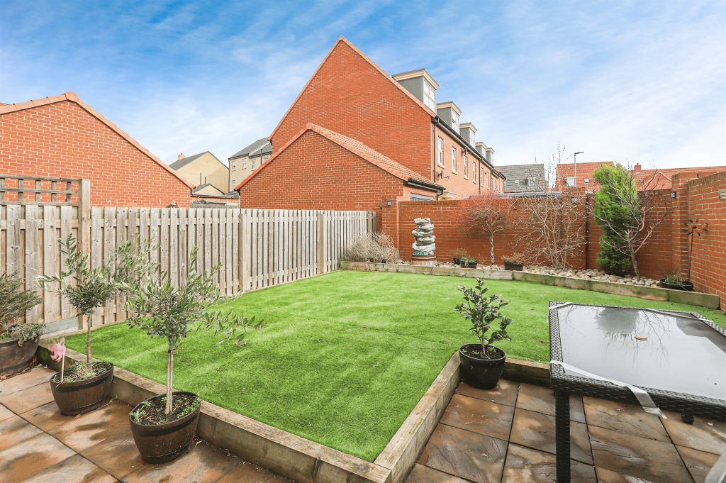 Property photo 3 of 17
