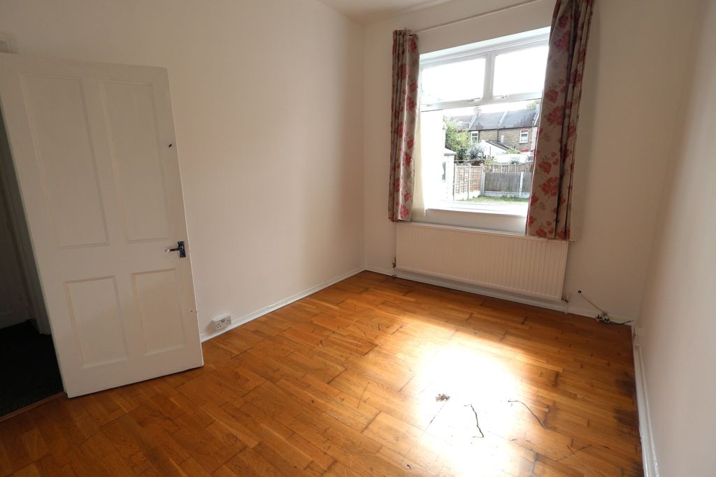 Property photo 3 of 11 Img 0566