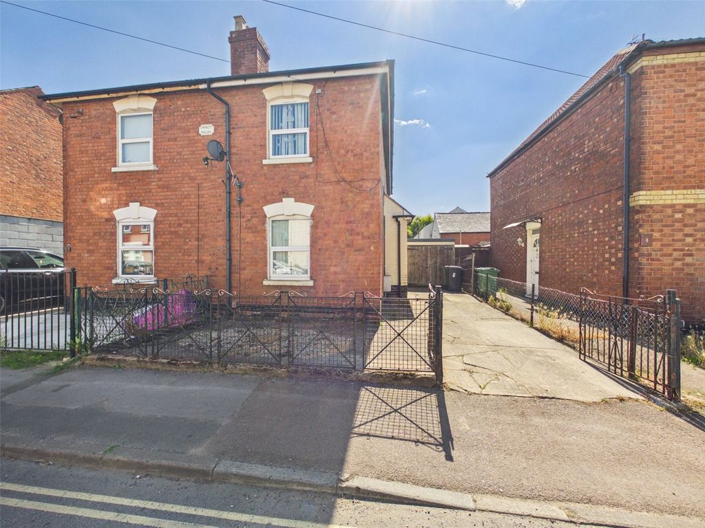 Property photo 1 of 10 Picture No. 02