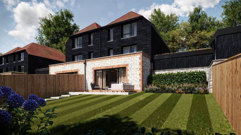 Property photo 3 of 6 4997176