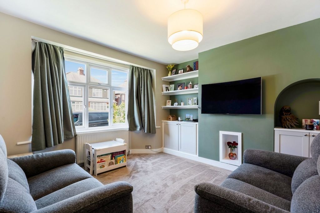 Property photo 1 of 13
