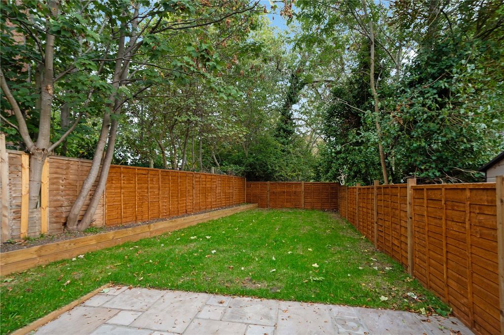 Property photo 2 of 18 Picture No. 25