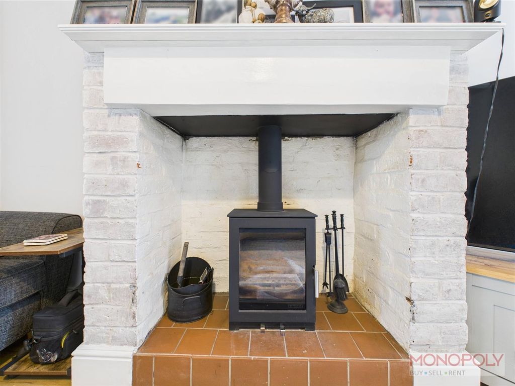 Property photo 3 of 28 Cam04439G0-Pr0056-Still006.Jpg