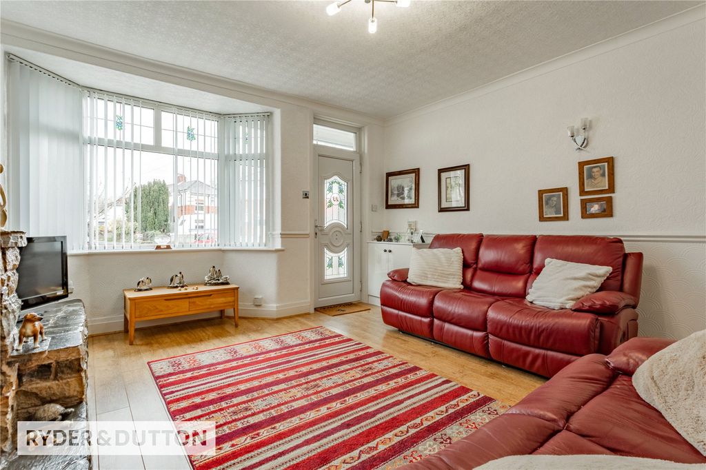 Property photo 3 of 23 Picture No. 09