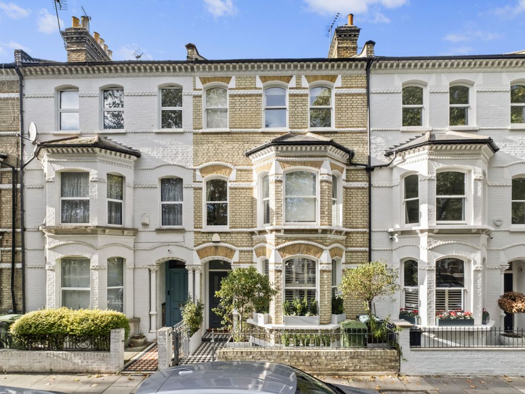 Property photo 1 of 33