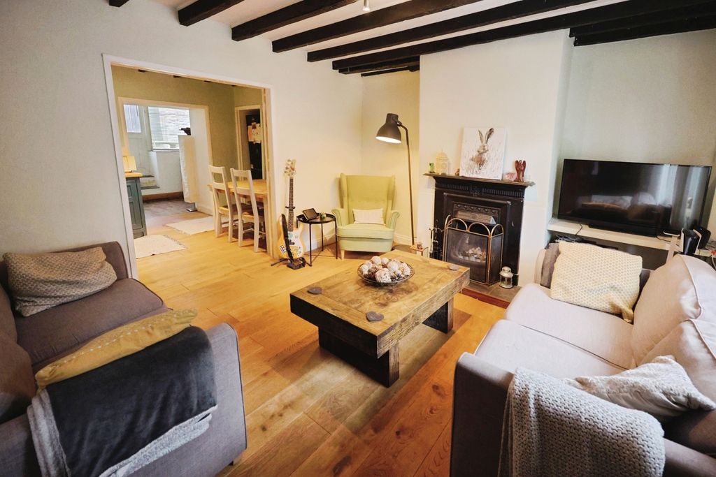 Property photo 3 of 10 Pbox-Img.Jpg