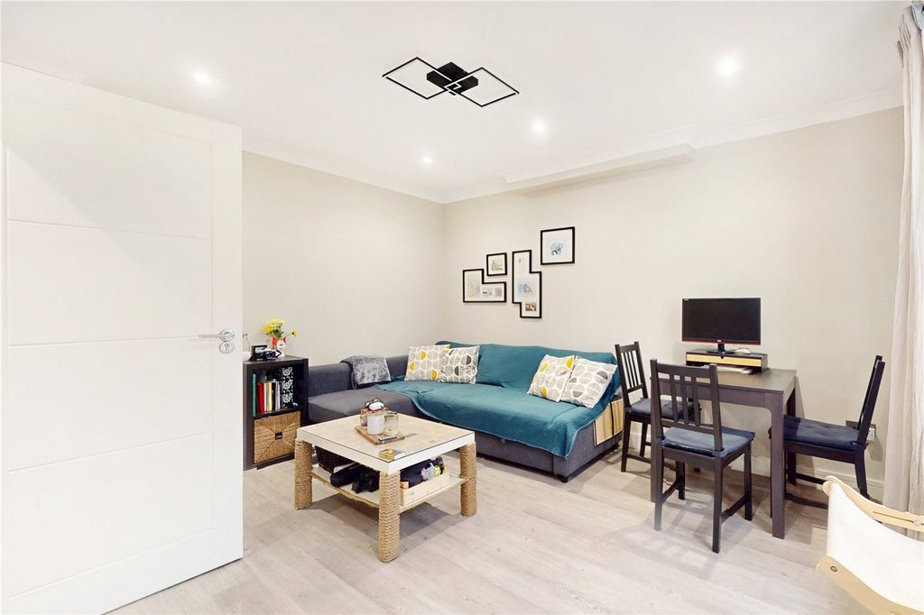 Property photo 2 of 15 Picture No. 02