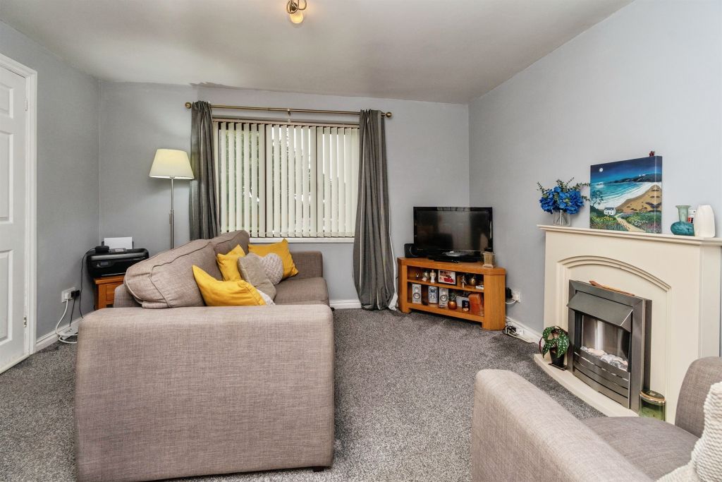 Property photo 3 of 18