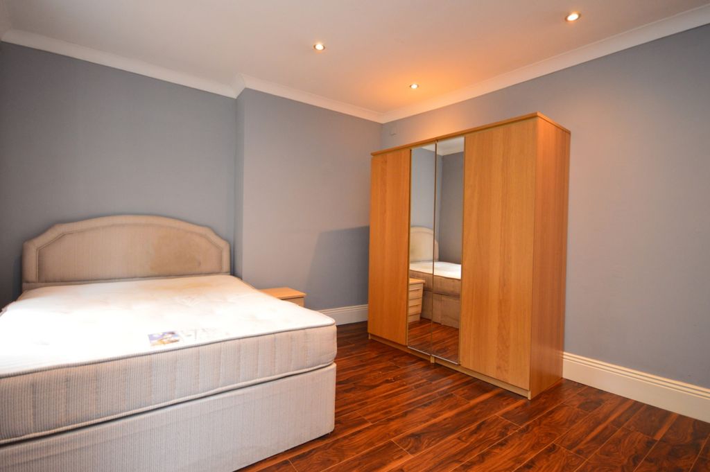 Property photo 2 of 13 Gallery