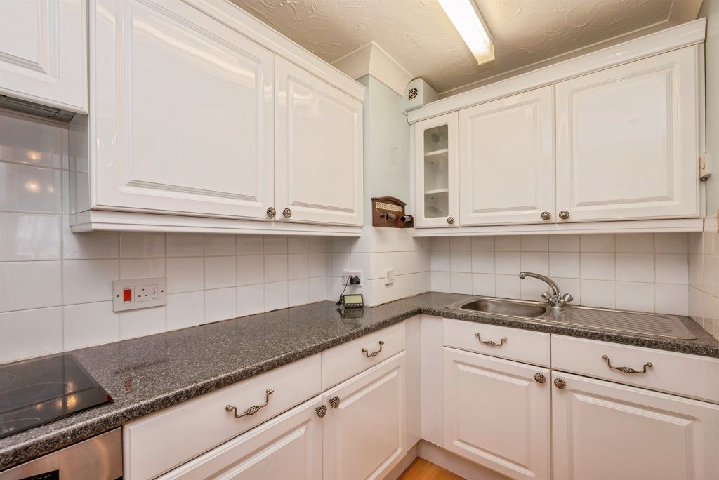 Property photo 3 of 14