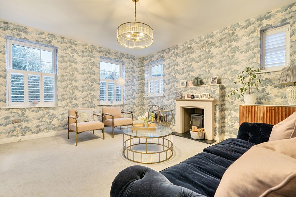 Property photo 3 of 38 1406991-20-698B68...