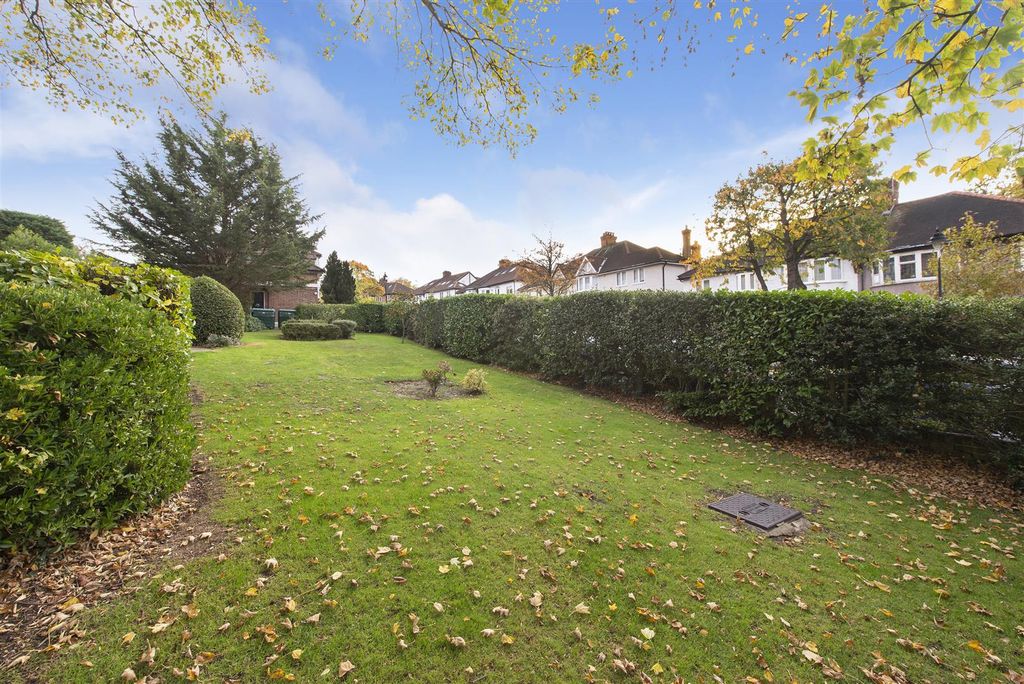 Property photo 2 of 14 53660 Hi Res (14).Jpg