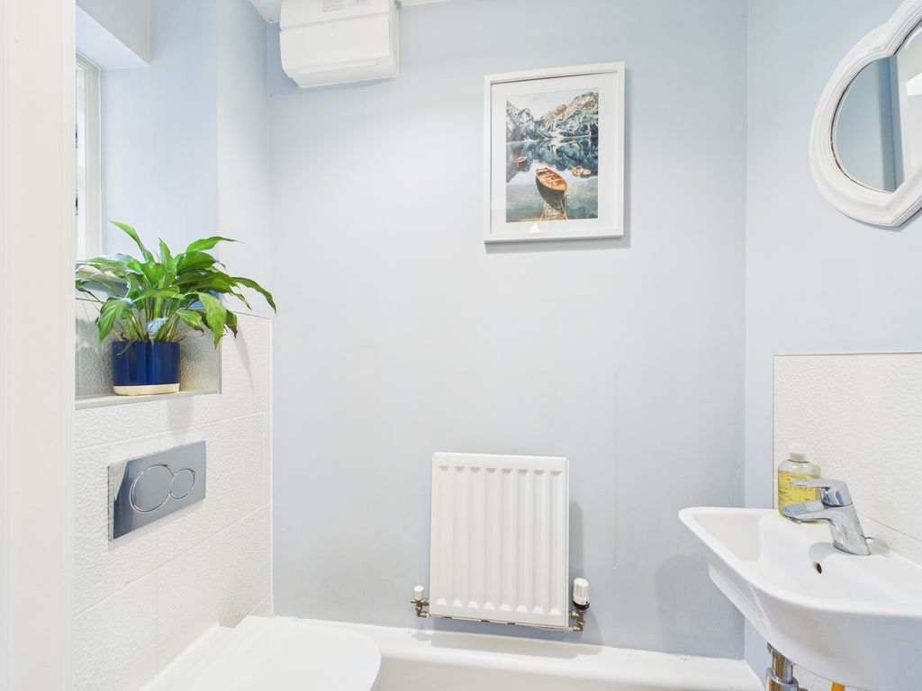 Property photo 3 of 13 Photo 2