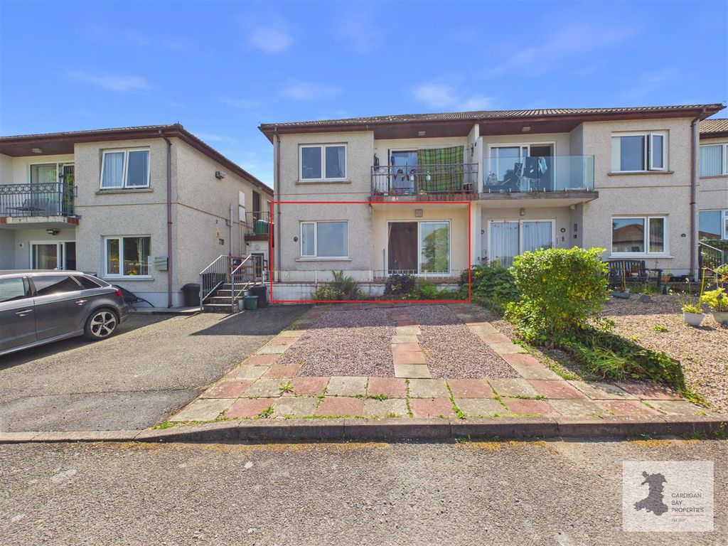 Property photo 2 of 25 Ground Floor Flat.Jpg