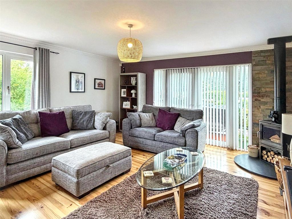 Property photo 2 of 19 Picture No. 26