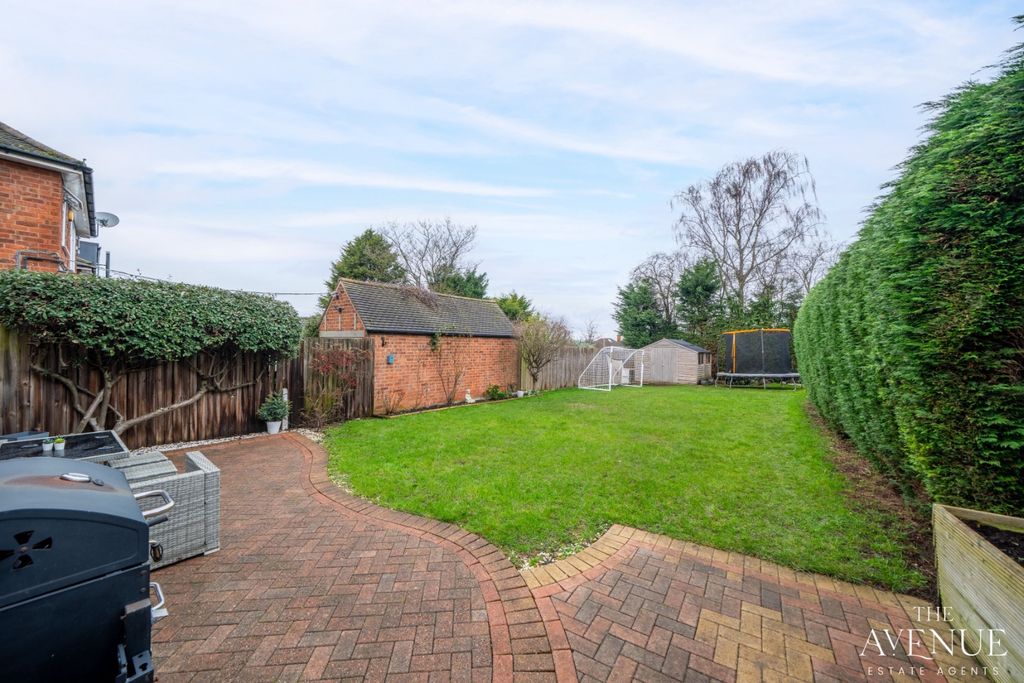 Property photo 3 of 35 4904606