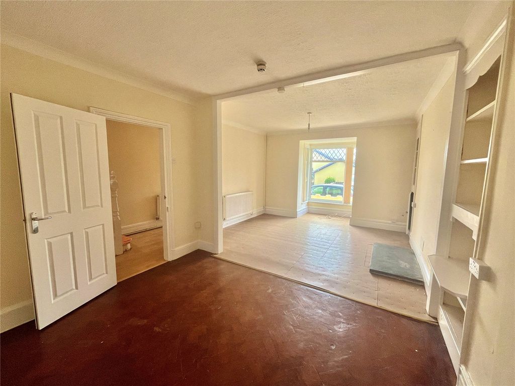 Property photo 2 of 20 Picture No. 08