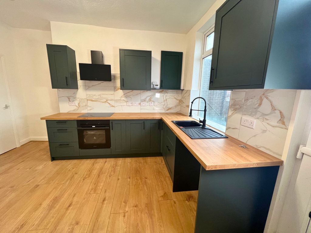 Property photo 2 of 9 Gallery