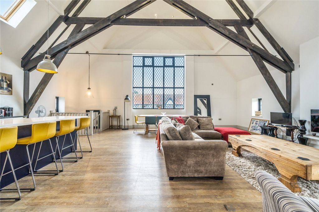 Property photo 1 of 11 Open Plan Reception