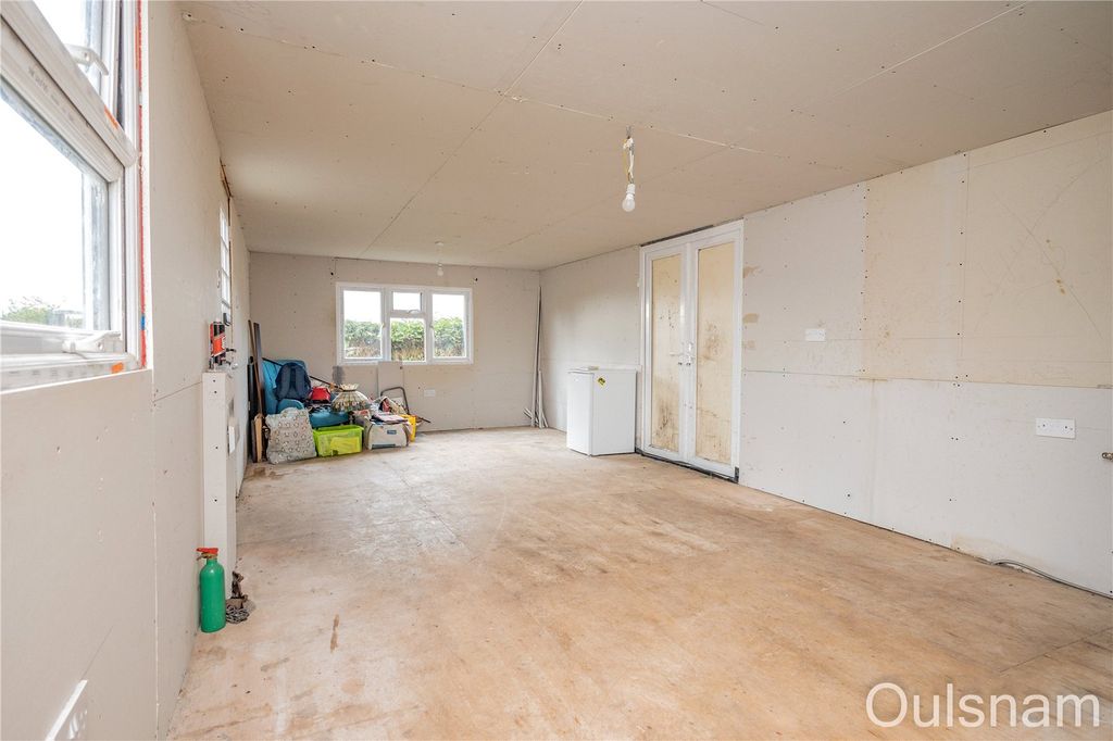 Property photo 3 of 8 Picture No. 04