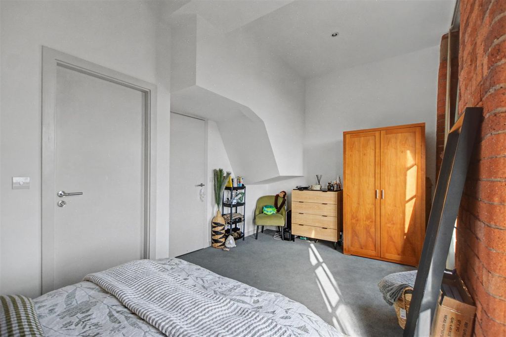 Property photo 2 of 16 Bedroom_3.Jpeg