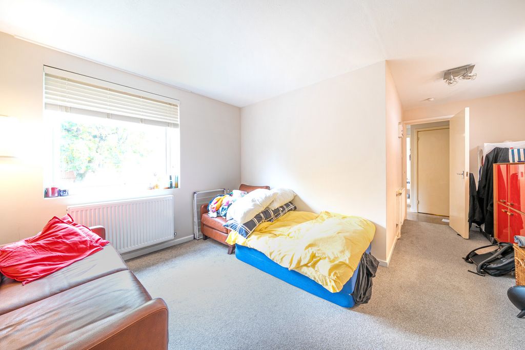 Property photo 3 of 12 Reception