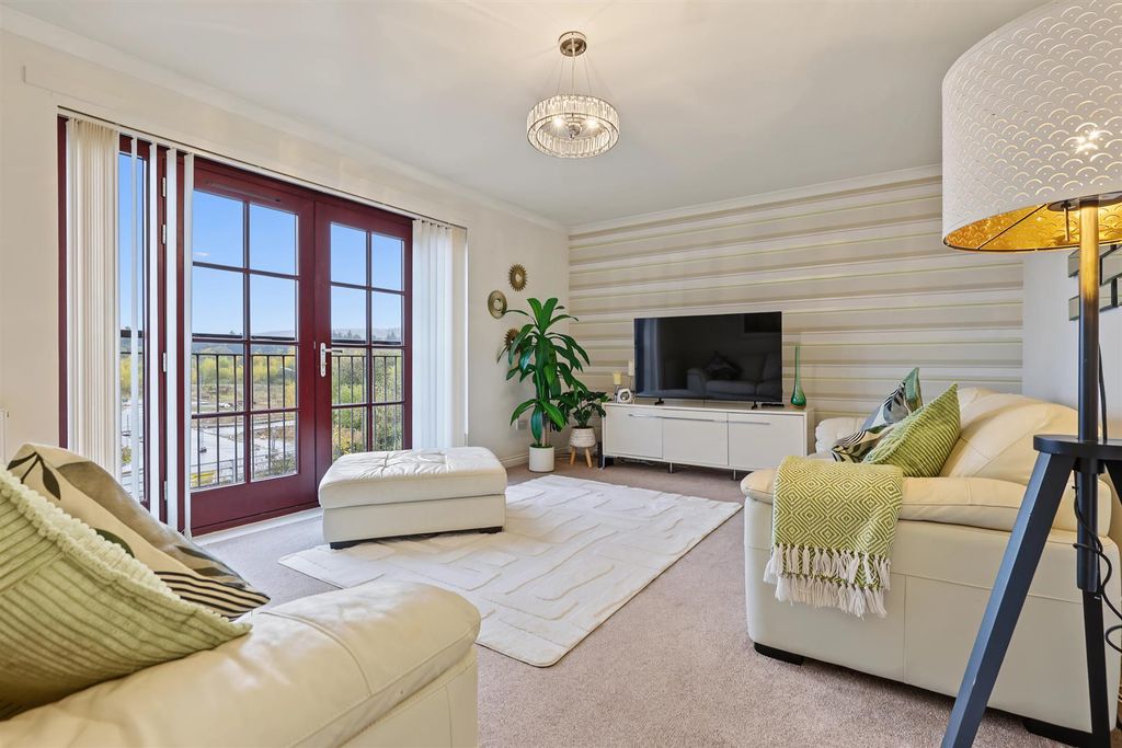 Property photo 2 of 36 Crum8888.Jpg