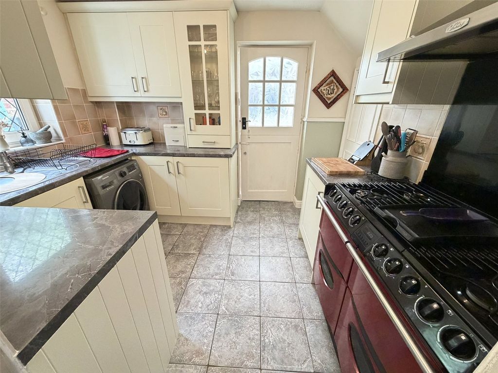 Property photo 3 of 18 Picture No. 15