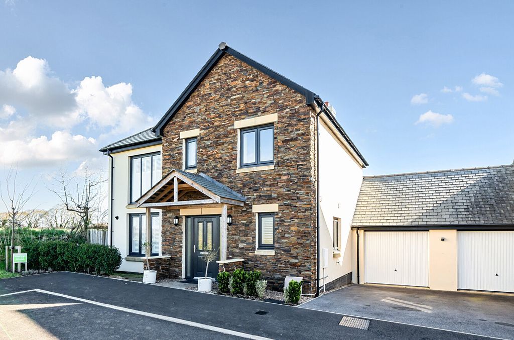 Property photo 1 of 27 1430187-25-69ba8c...