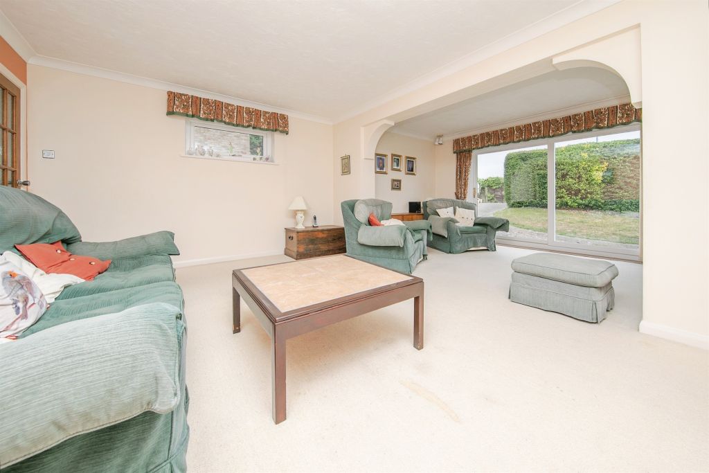 Property photo 3 of 24