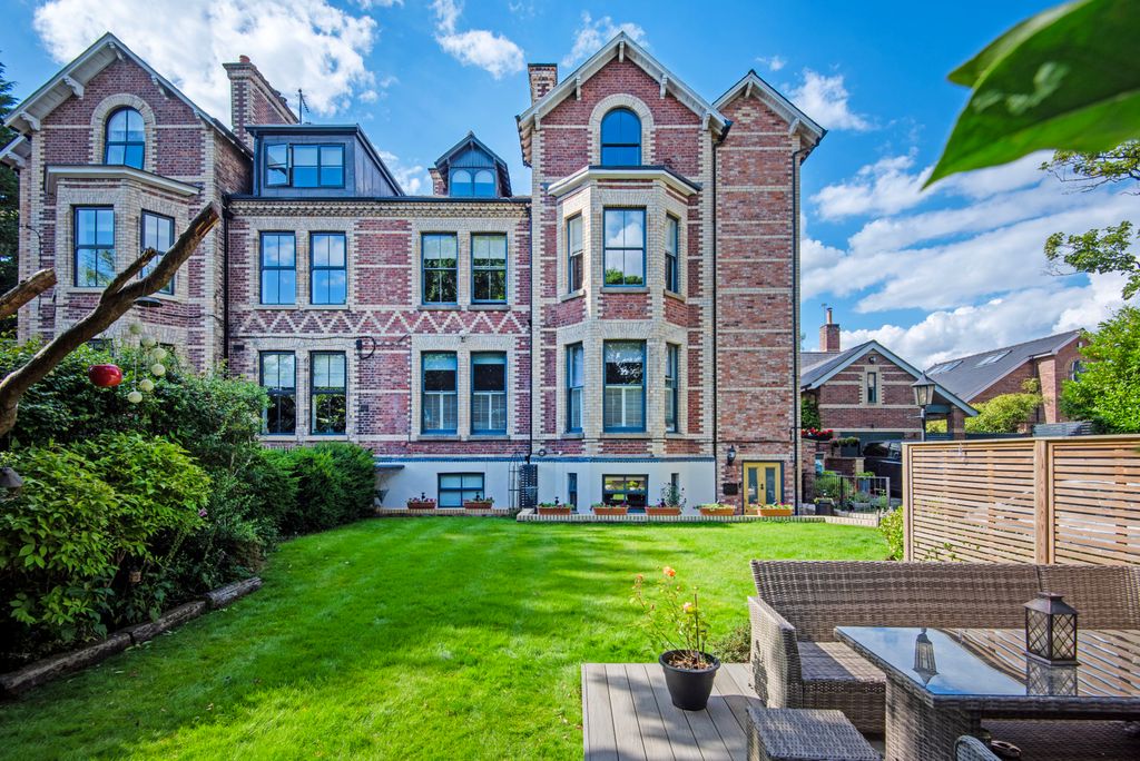 Property photo 1 of 16 Bollindene