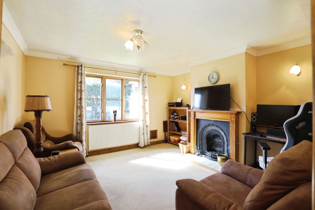 Property photo 3 of 17