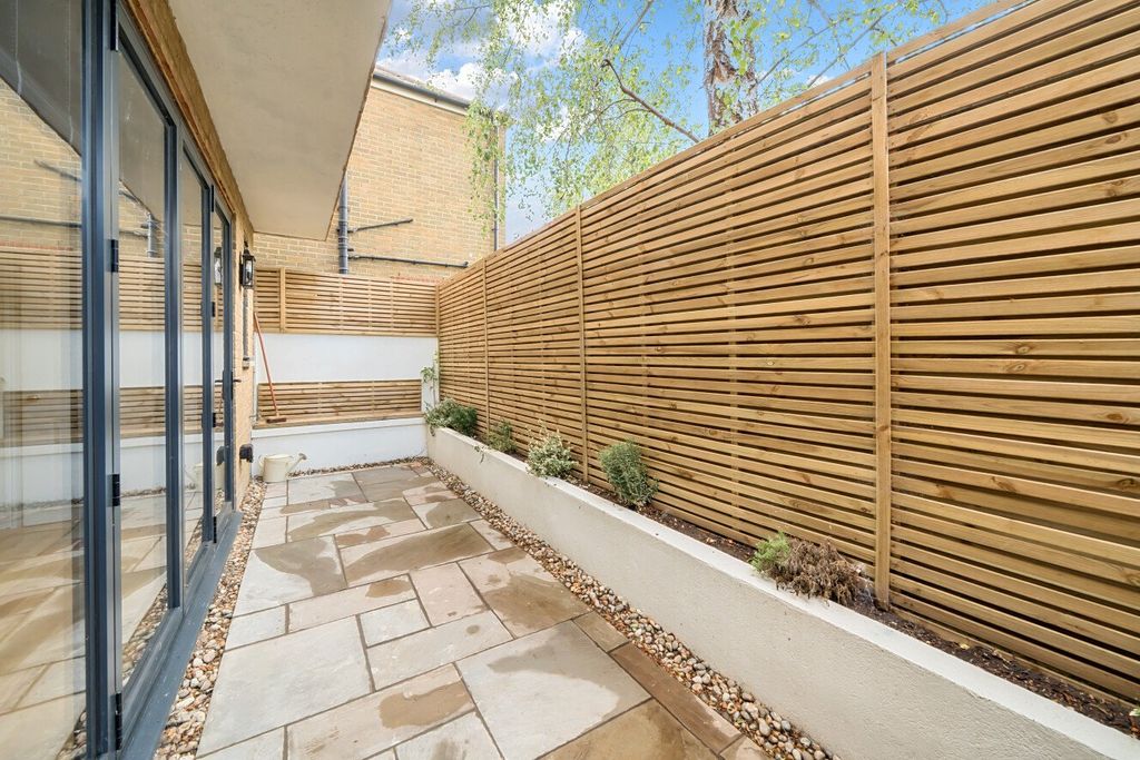 Property photo 3 of 23 Picture No. 04