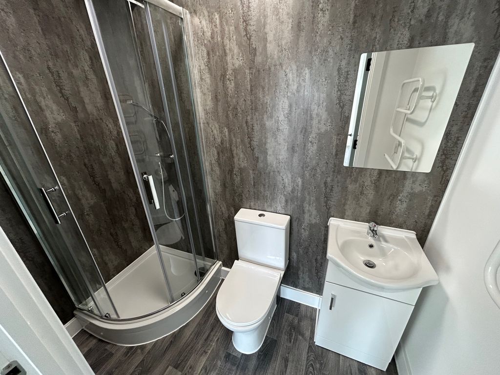 Property photo 3 of 7 Image