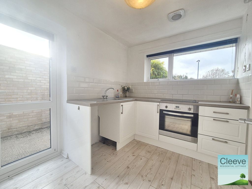 Property photo 3 of 12 1000082721