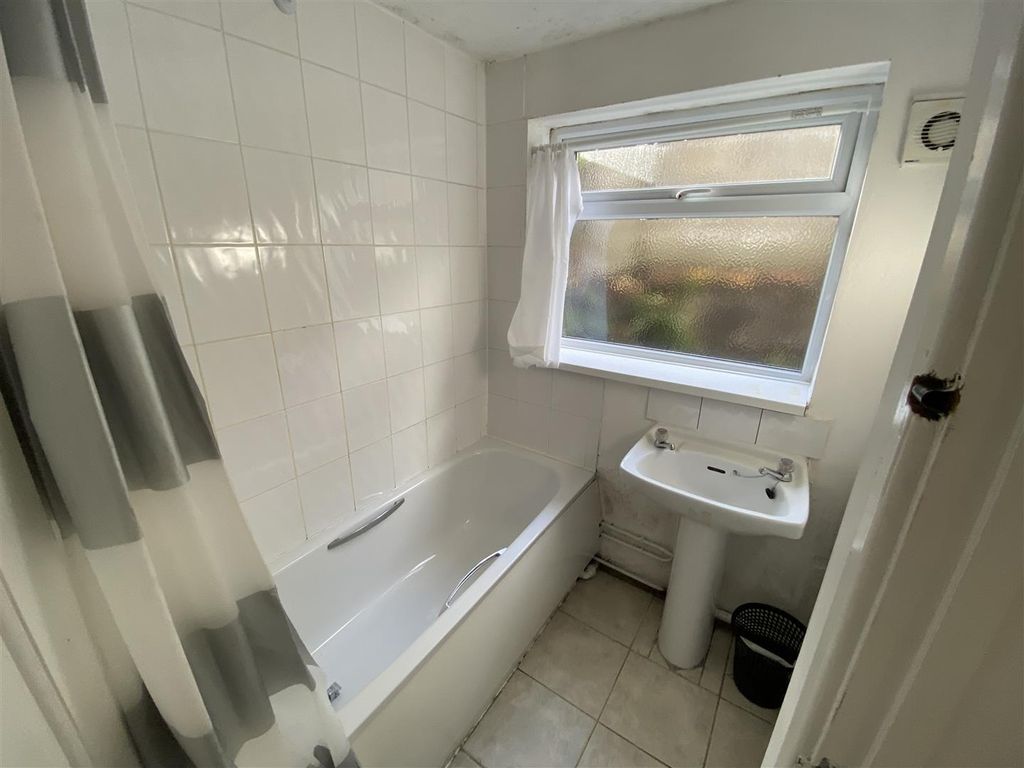 Property photo 3 of 3 Bright Bathroom With Full Bath And Natural Light...