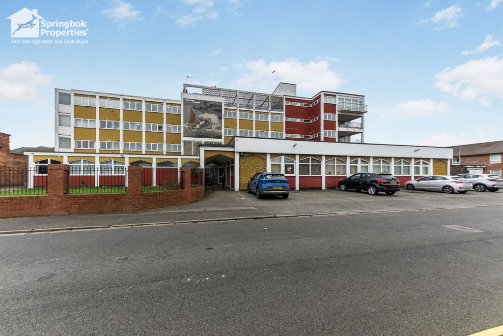 Property photo 1 of 15 Front View