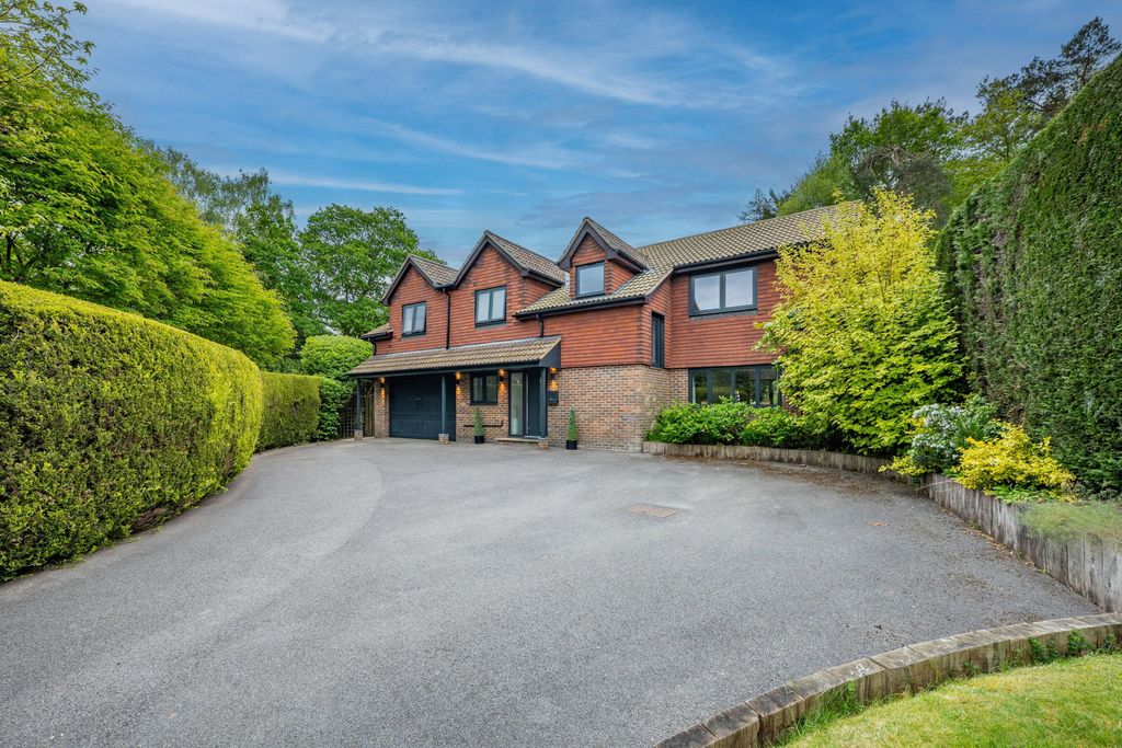 Property photo 1 of 19