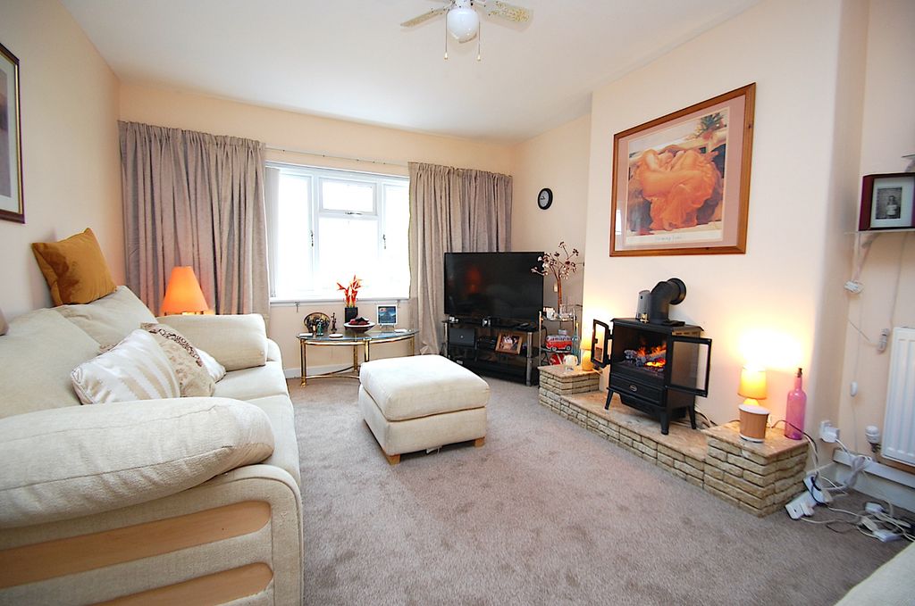 Property photo 2 of 16 5554762