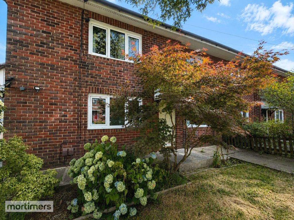 Property photo 1 of 10 Front External