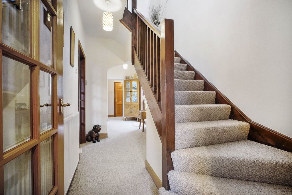 Property photo 3 of 22