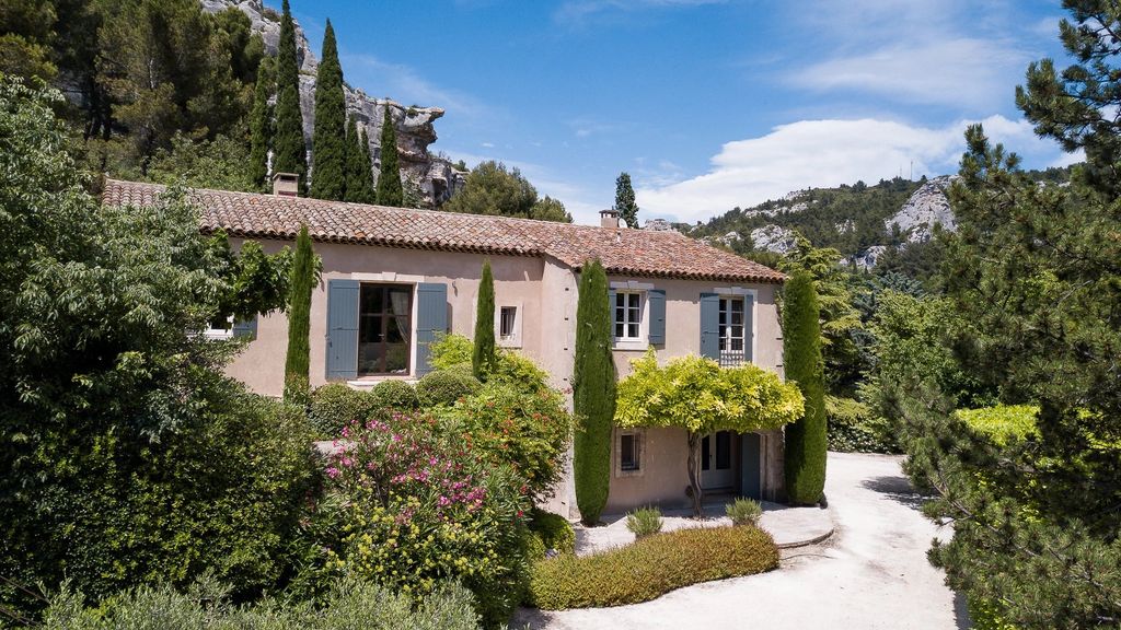 Property photo 1 of 20