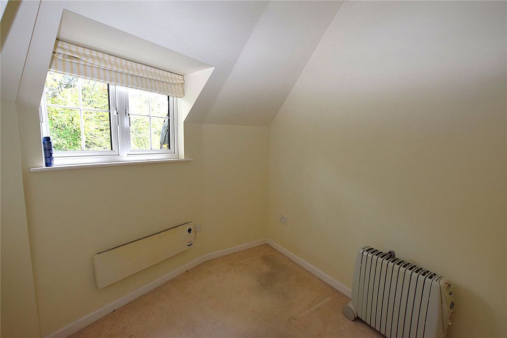 Property photo 2 of 8 Picture No. 05