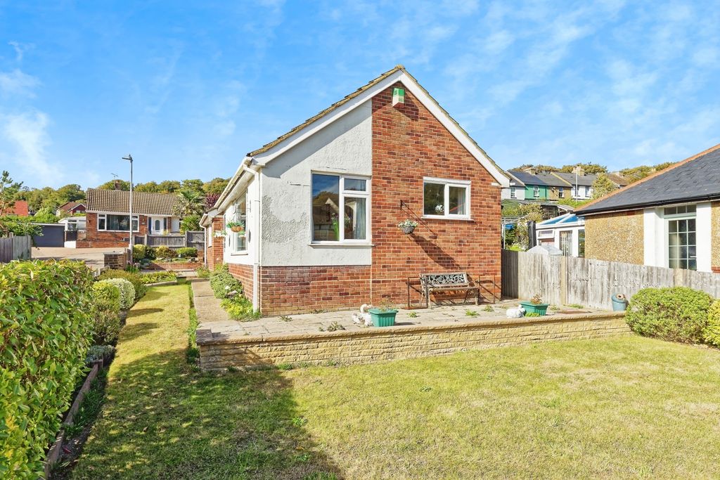 Property photo 2 of 19 Photo