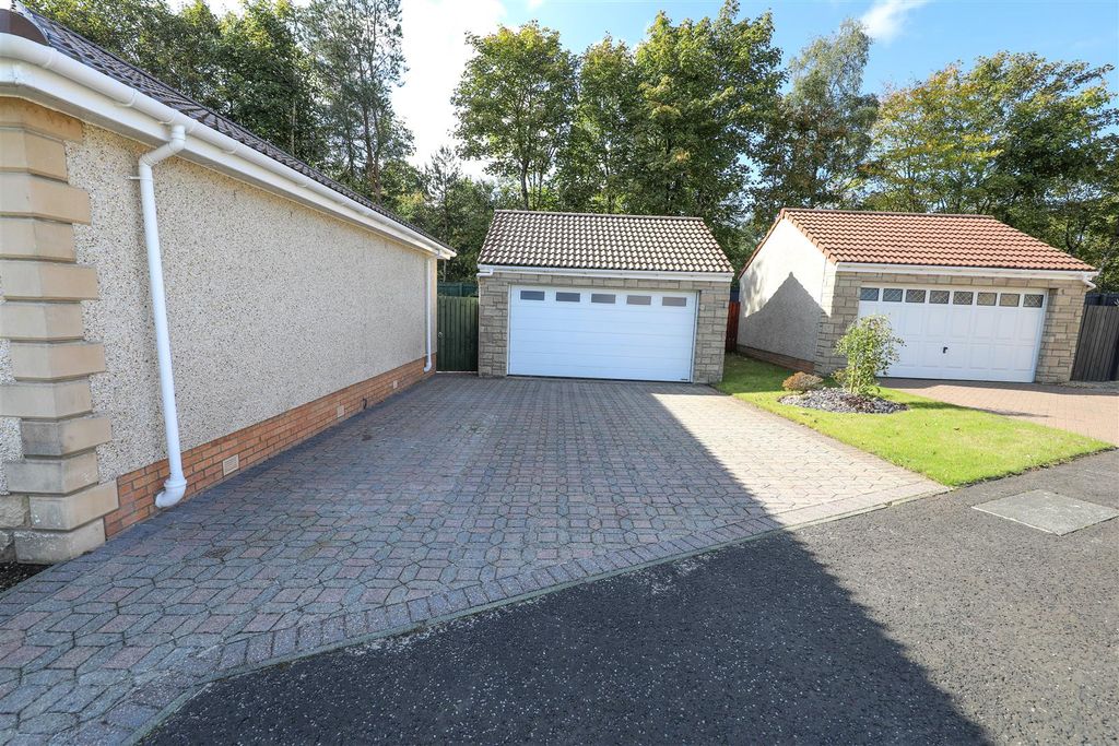 Property photo 3 of 23 c