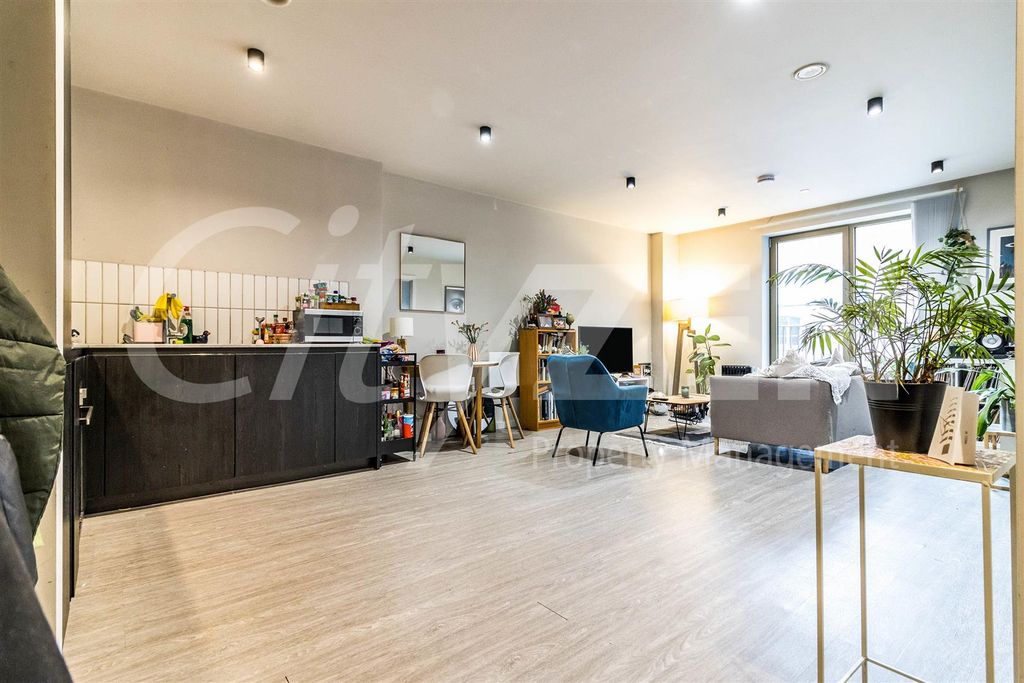 Property photo 1 of 19 Reception Room