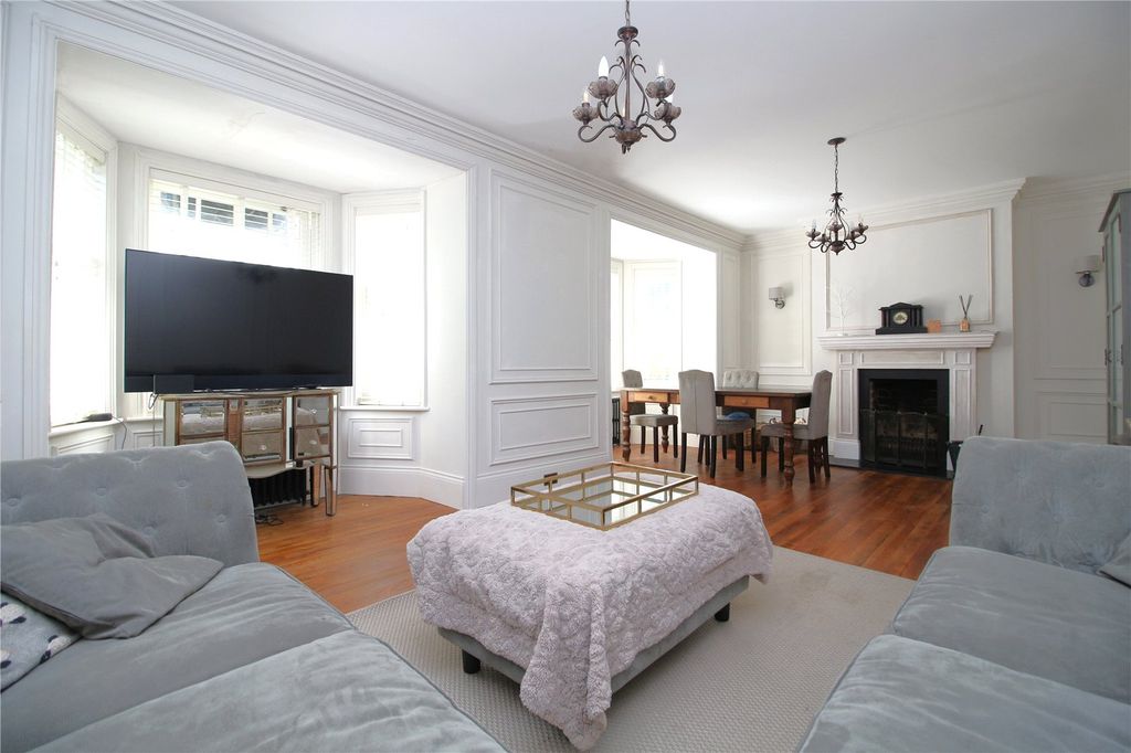 Property photo 2 of 10 Picture No. 07