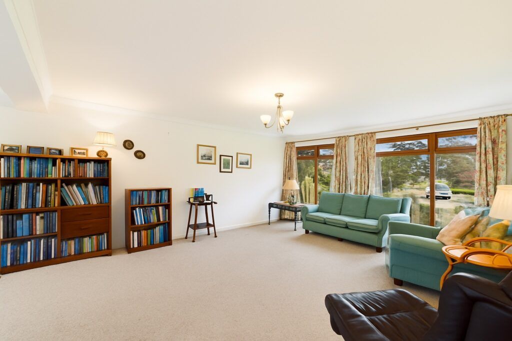 Property photo 3 of 35