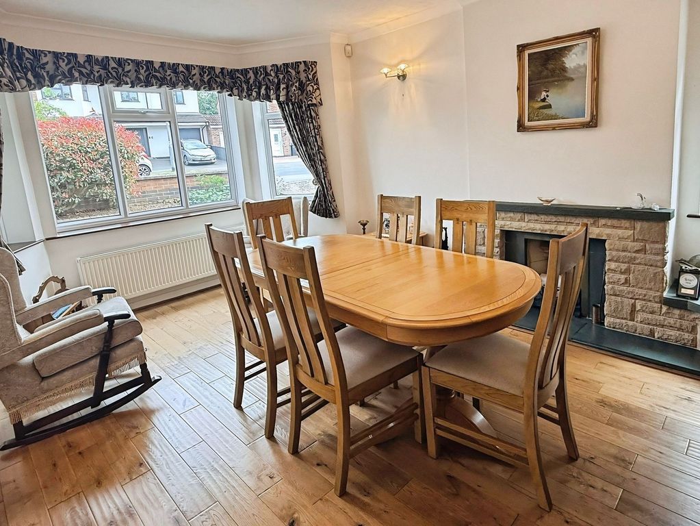 Property photo 3 of 35